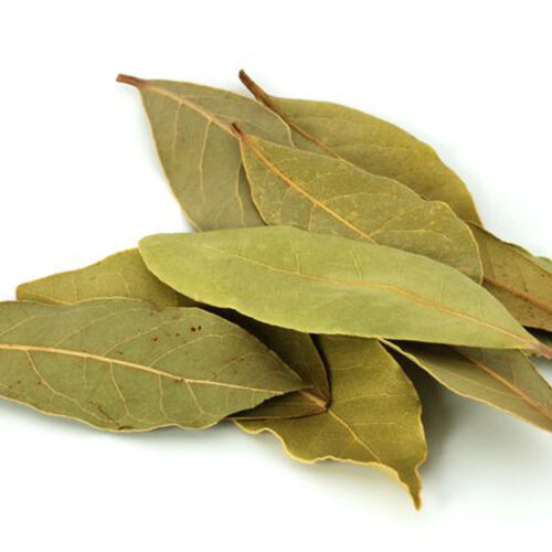 Las Hojas de Laurel resaltan los sabores de la carne de res, pollo y las verduras.