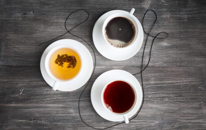 Tomar una taza de café o té ayudan a enfocarte