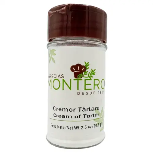 El cremor tártaro ayuda a estabilizar las claras de huevo cuando se baten a punto de merengue
