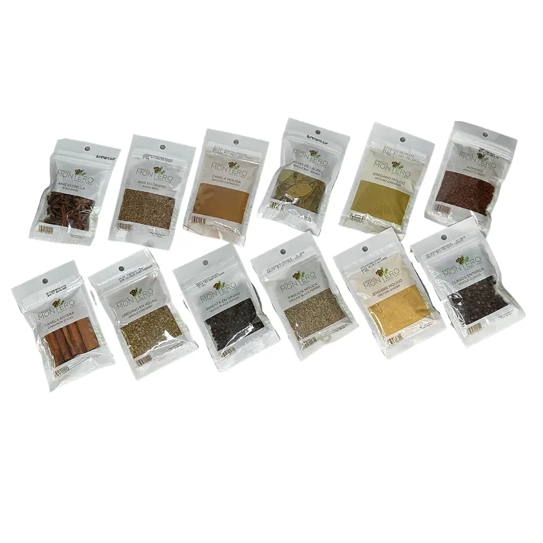 El paquete de especias navideñas incluye: Anís en grano Anís estrella Canela molida Canela entera Clavos Orégano en hoja Orégano molido Jengibre molido Pimienta en grano Pimienta molida Hoja de laurel Achiote