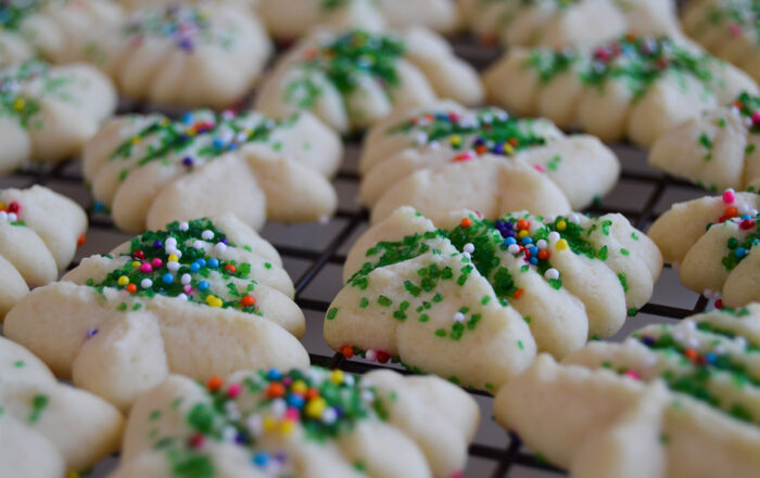 Receta de polvorones con grageas por Camille Conde Montero. Polvorones en forma de arbolitos de Navidad