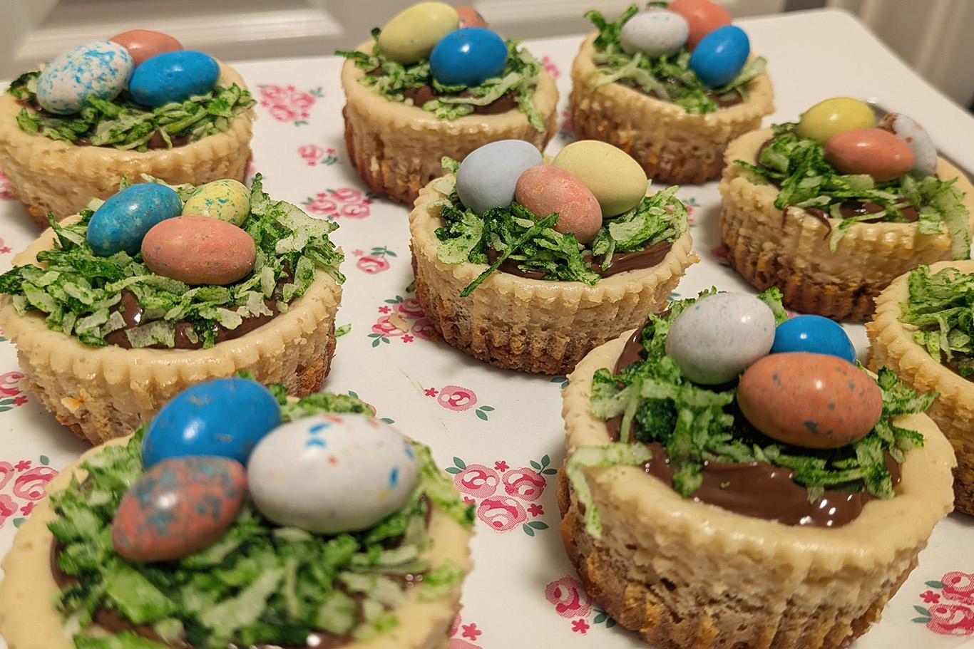 Mini Cheesecakes de Pascua con extracto de vainilla Montero